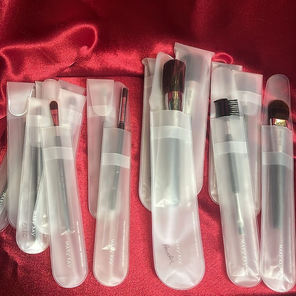🌮NEW Mary Kay Makeup Brushes you choose